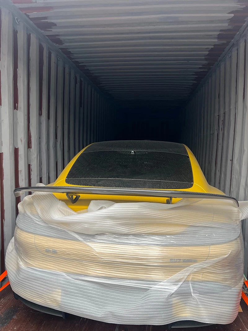 electric-sports-car-protective-wrapping-container