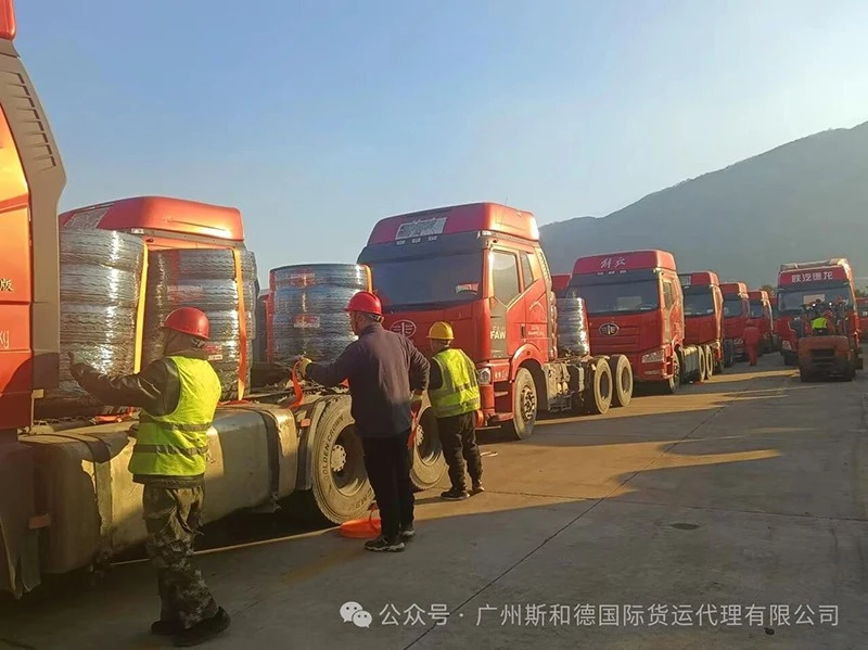 commercial-fleet-steel-cargo-lashing-inland-transit