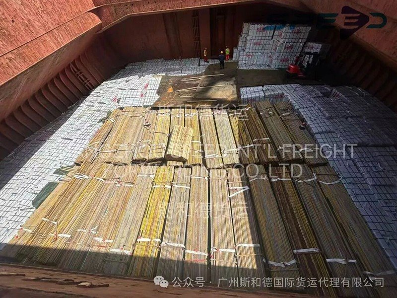 heavy-steel-cargo-stowage-in-vessel-hold